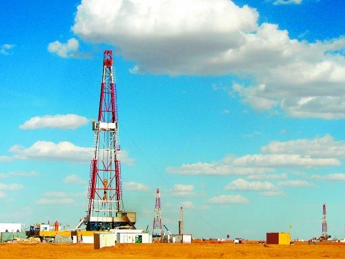 內蒙古華北油田全天候監(jiān)控項目案例